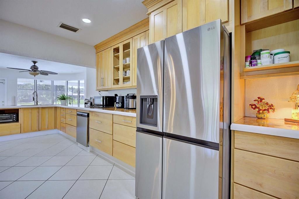 For Sale: $449,900 (3 beds, 3 baths, 3246 Square Feet)