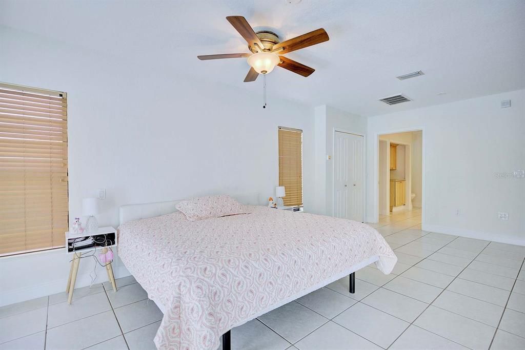 For Sale: $449,900 (3 beds, 3 baths, 3246 Square Feet)