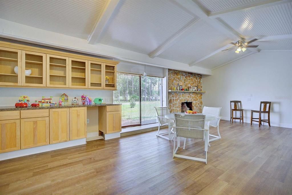 For Sale: $449,900 (3 beds, 3 baths, 3246 Square Feet)
