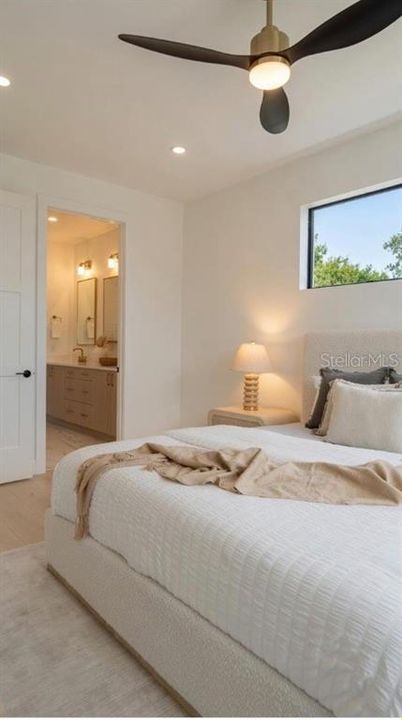 For Rent: $4,350 (3 beds, 3 baths, 2053 Square Feet)