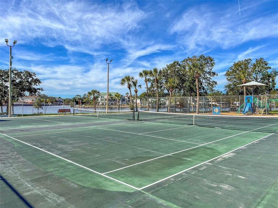 For Rent: $2,600 (3 beds, 2 baths, 1793 Square Feet)