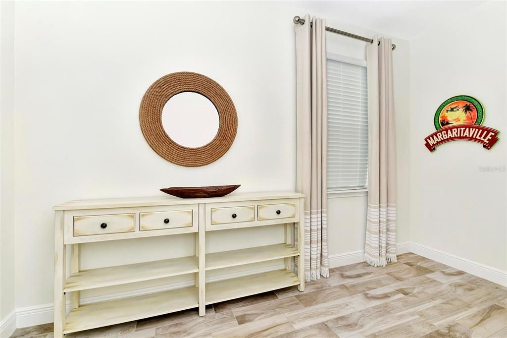 В аренду: $3,400 (4 спален, 3 ванн, 1712 Квадратных фут)