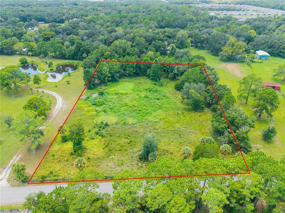 待售: $275,000 (2.86 acres)