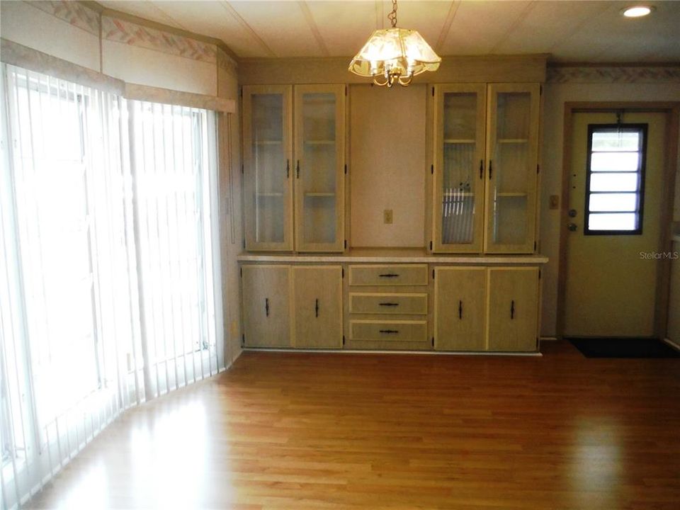 На продажу: $125,000 (2 спален, 2 ванн, 960 Квадратных фут)