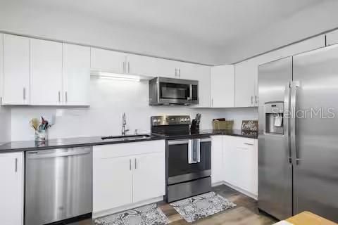 На продажу: $598,000 (3 спален, 2 ванн, 1190 Квадратных фут)