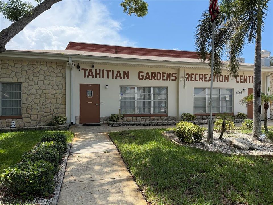 For Sale: $110,000 (2 beds, 1 baths, 768 Square Feet)
