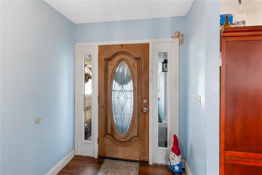 For Sale: $270,000 (3 beds, 2 baths, 1512 Square Feet)