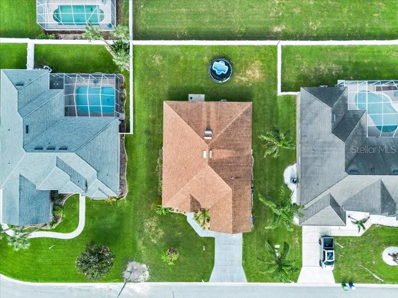En Venta: $429,000 (4 camas, 2 baños, 2215 Pies cuadrados)