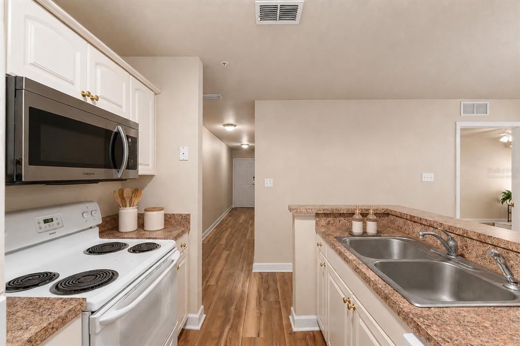 En Venta: $339,000 (4 camas, 4 baños, 1410 Pies cuadrados)