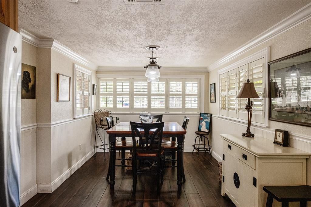 En Venta: $549,900 (3 camas, 2 baños, 1906 Pies cuadrados)