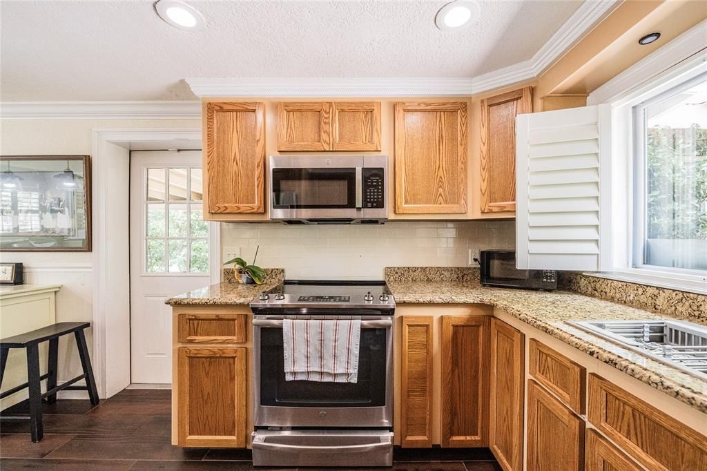 En Venta: $549,900 (3 camas, 2 baños, 1906 Pies cuadrados)