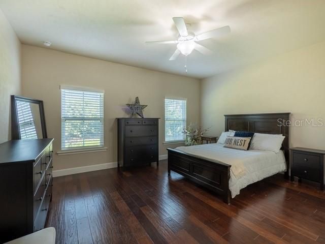 En Venta: $319,900 (3 camas, 2 baños, 1712 Pies cuadrados)