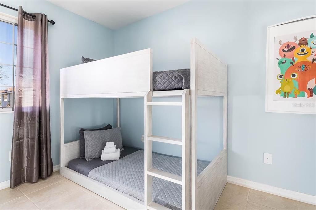 En Venta: $249,999 (3 camas, 2 baños, 1461 Pies cuadrados)