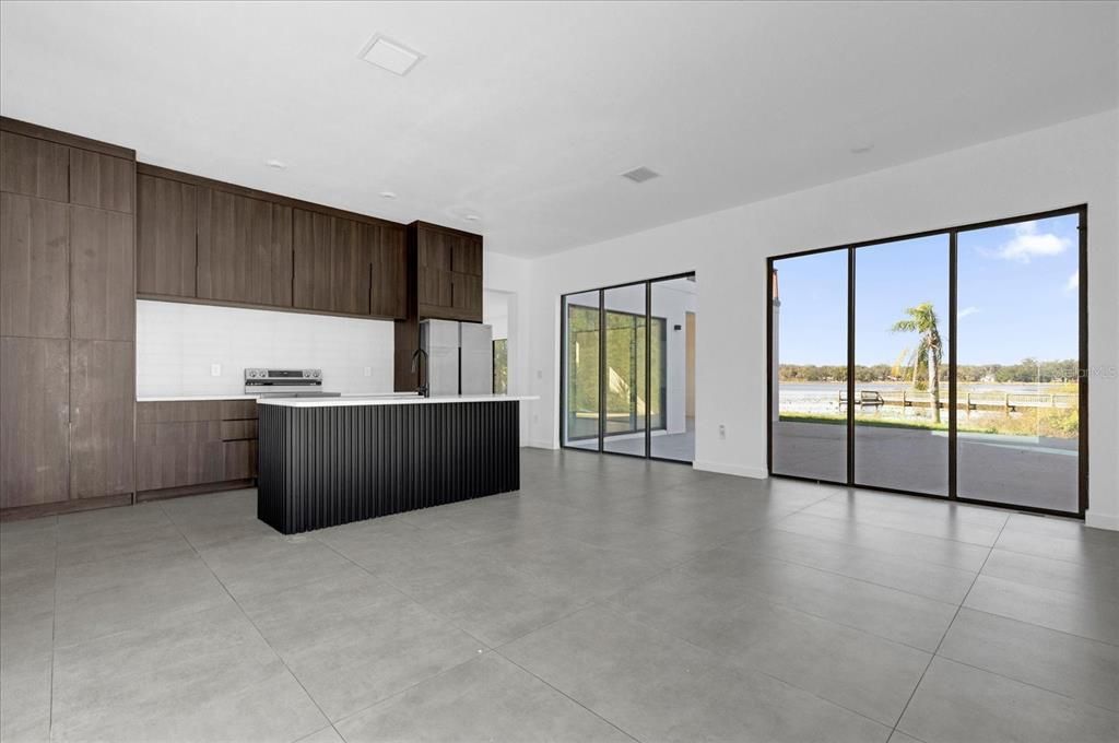 En Venta: $629,000 (3 camas, 3 baños, 2212 Pies cuadrados)