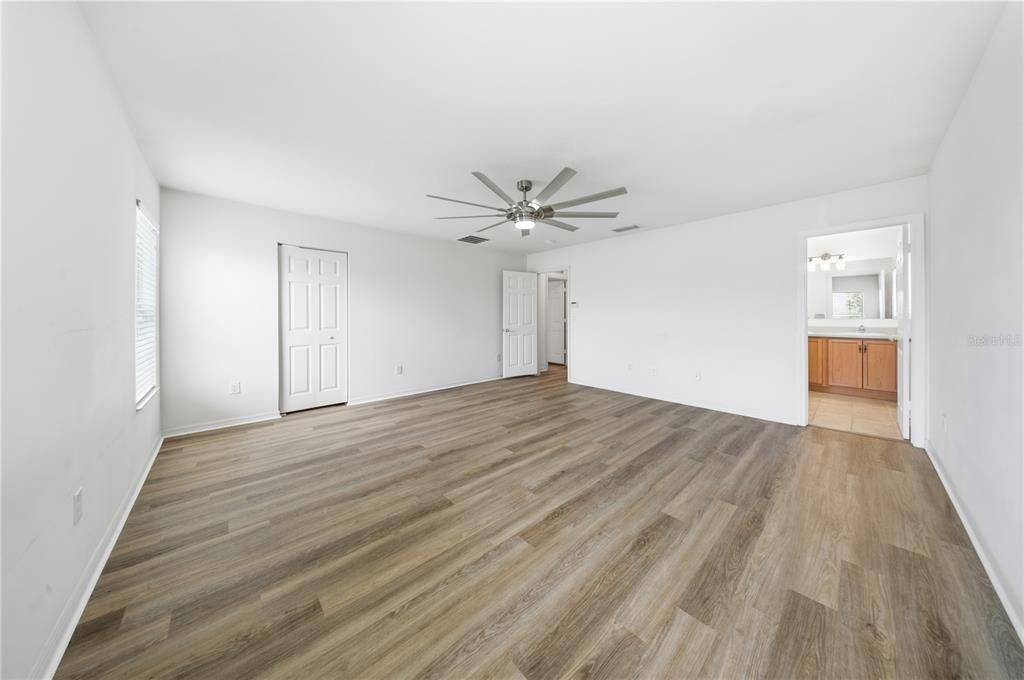 待售: $370,000 (3 贝兹, 2 浴室, 2269 平方英尺)