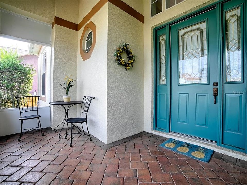 En Venta: $384,900 (2 camas, 2 baños, 2204 Pies cuadrados)