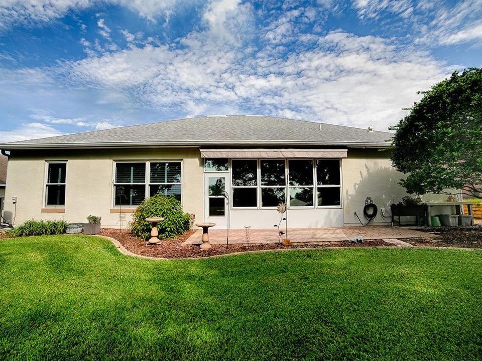 En Venta: $384,900 (2 camas, 2 baños, 2204 Pies cuadrados)