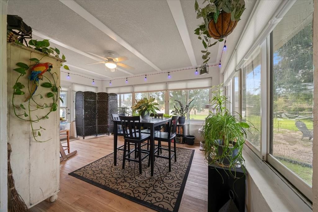 For Sale: $305,000 (3 beds, 2 baths, 1850 Square Feet)