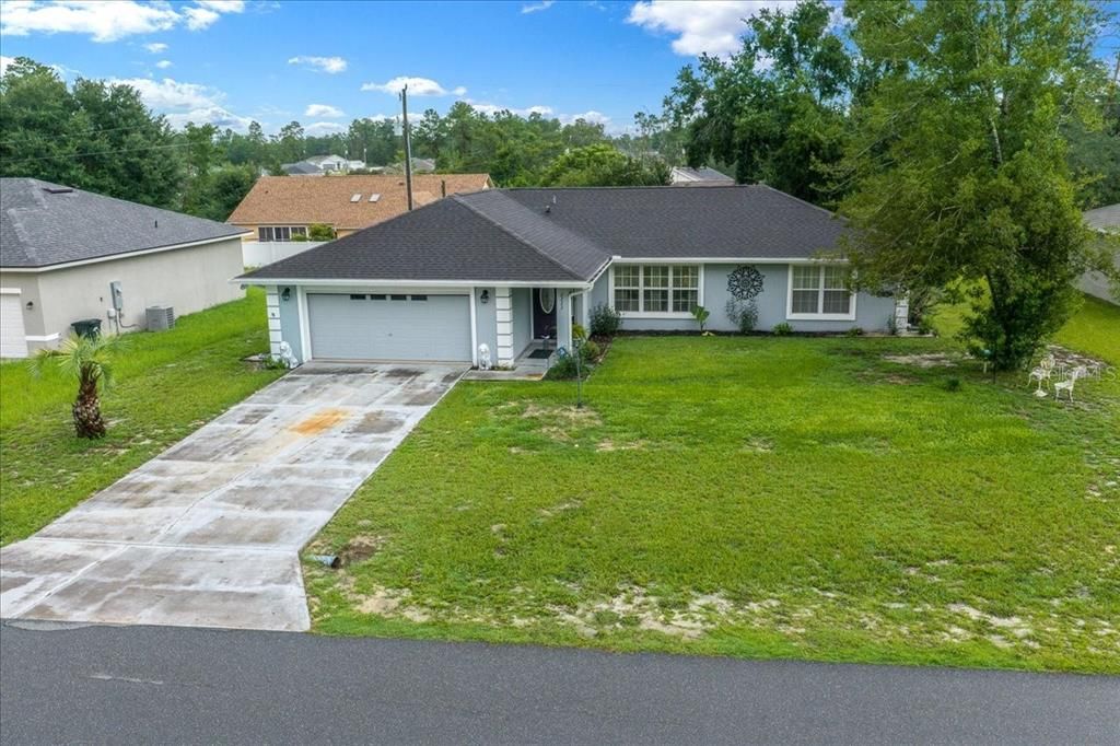 For Sale: $305,000 (3 beds, 2 baths, 1850 Square Feet)
