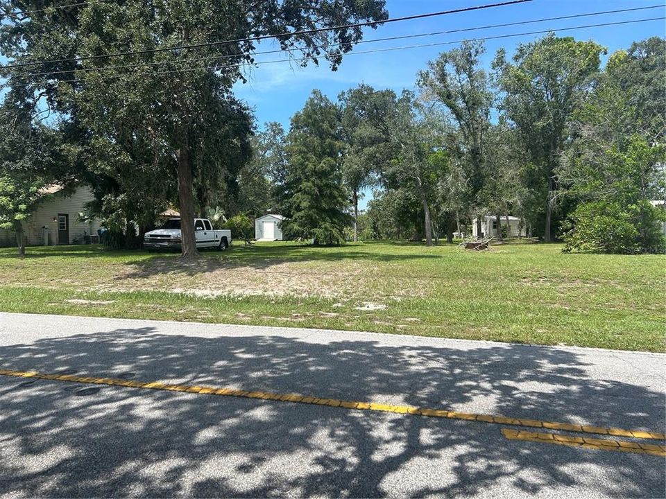 En Venta: $65,000 (0.55 acres)