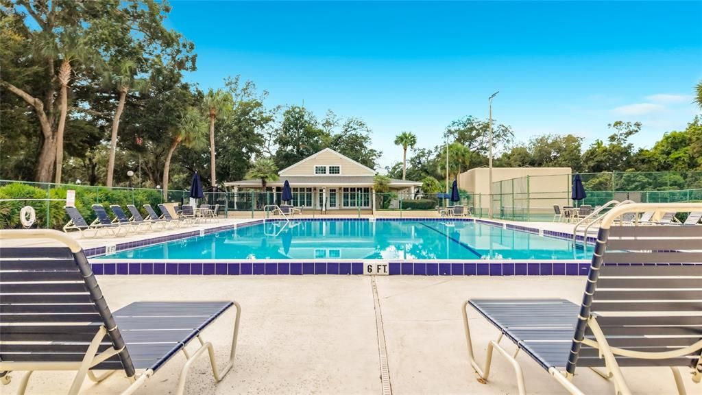 For Sale: $279,500 (2 beds, 2 baths, 1268 Square Feet)