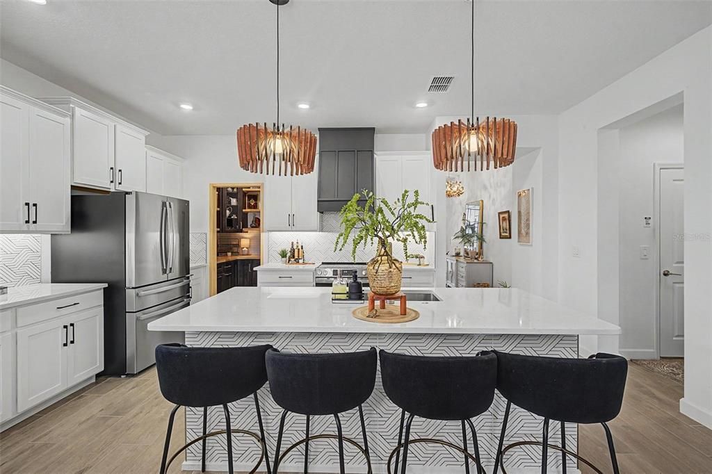 En Venta: $450,000 (3 camas, 2 baños, 2136 Pies cuadrados)
