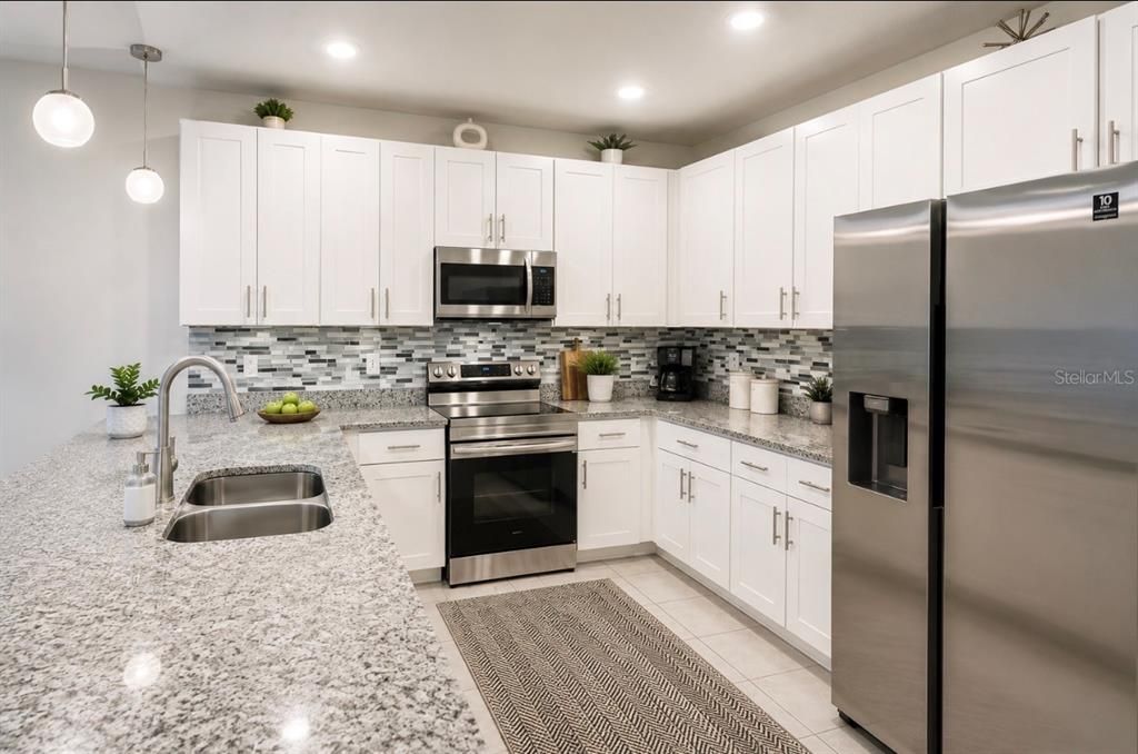 For Sale: $280,000 (3 beds, 2 baths, 1762 Square Feet)