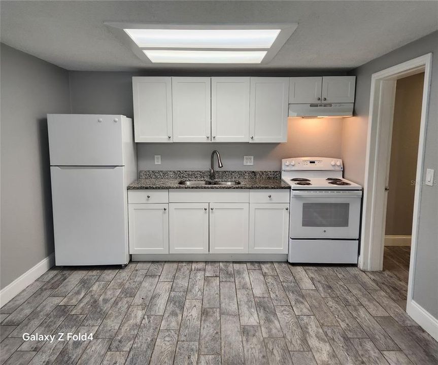 For Rent: $1,150 (1 beds, 1 baths, 850 Square Feet)