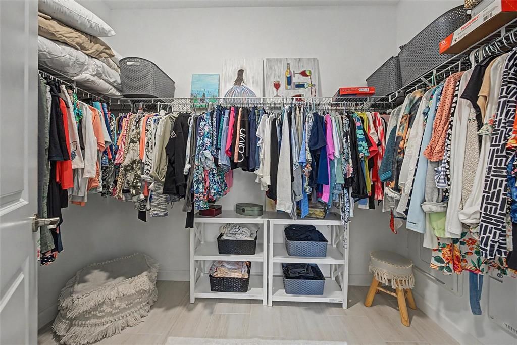 На продажу: $370,000 (2 спален, 2 ванн, 1683 Квадратных фут)