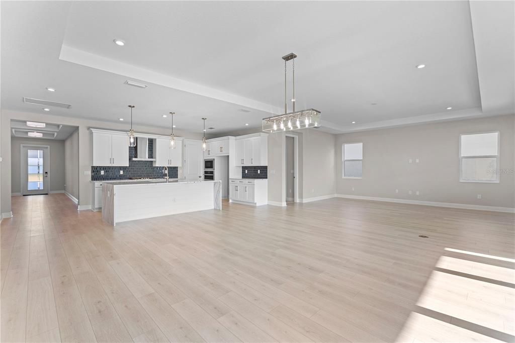 На продажу: $689,990 (3 спален, 3 ванн, 2490 Квадратных фут)