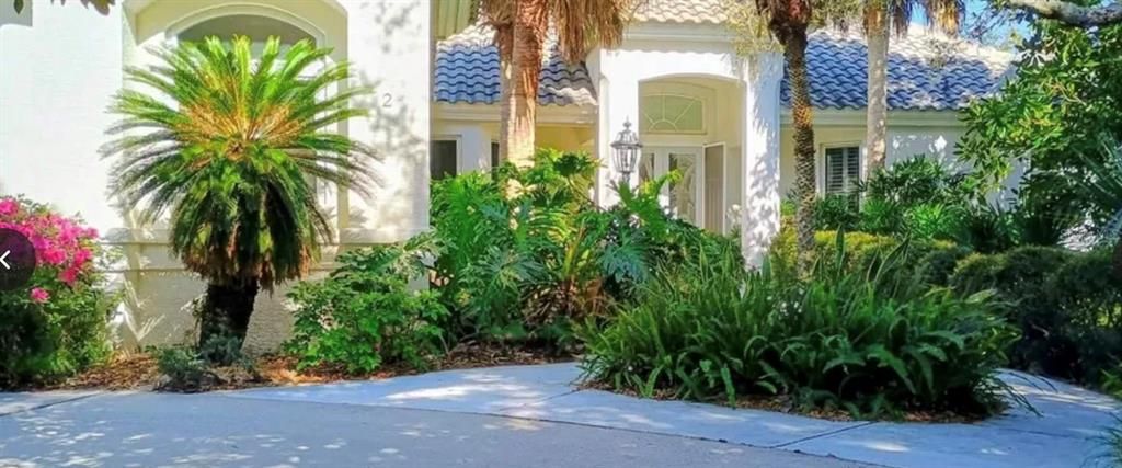 Vendido Recientemente: $705,000 (4 camas, 3 baños, 3134 Pies cuadrados)