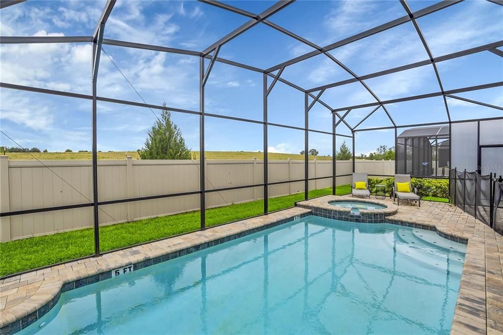 En Venta: $685,000 (9 camas, 6 baños, 4363 Pies cuadrados)