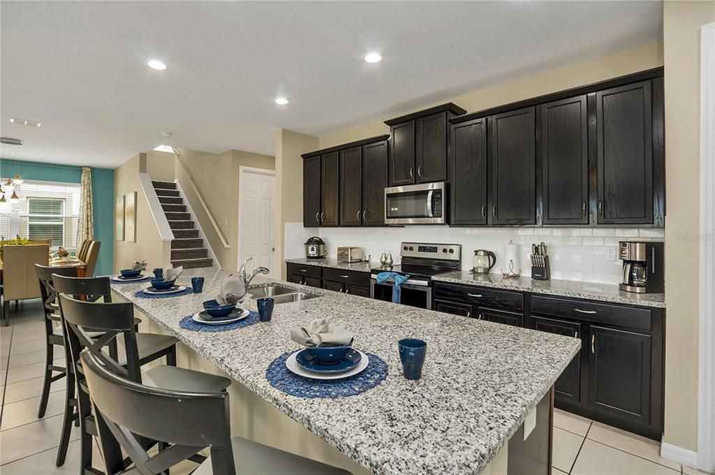 En Venta: $685,000 (9 camas, 6 baños, 4363 Pies cuadrados)