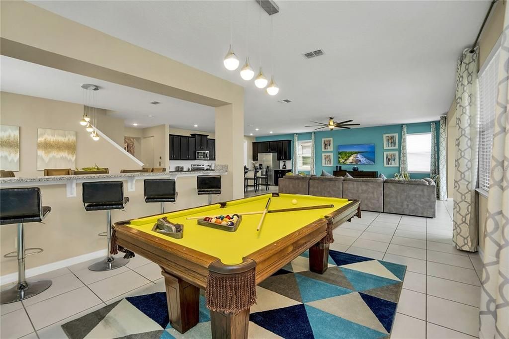 En Venta: $685,000 (9 camas, 6 baños, 4363 Pies cuadrados)