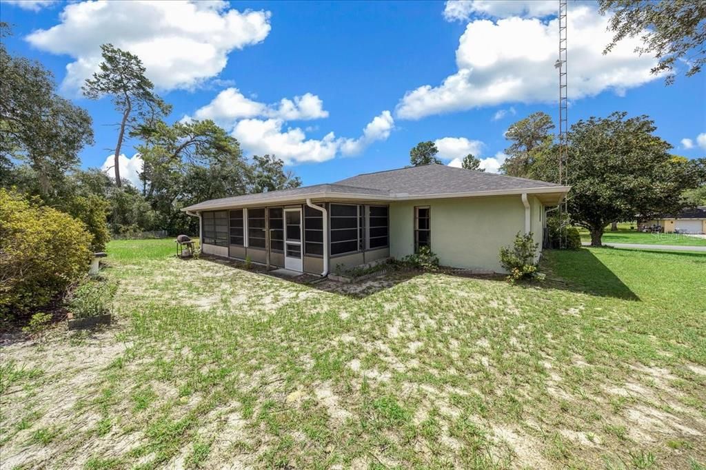 For Sale: $214,900 (2 beds, 2 baths, 1230 Square Feet)