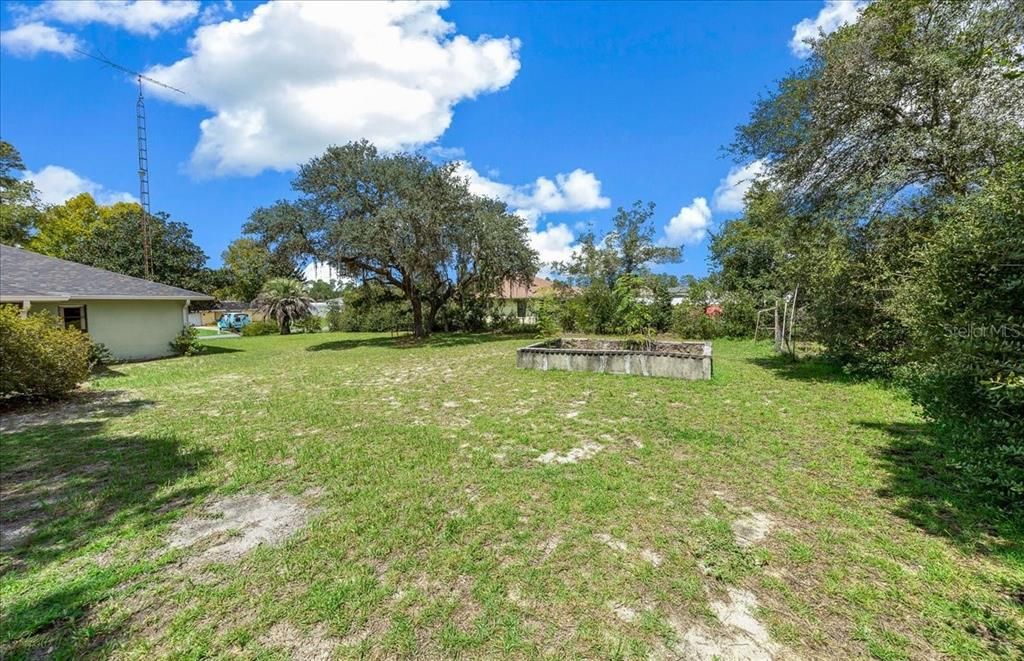 For Sale: $214,900 (2 beds, 2 baths, 1230 Square Feet)