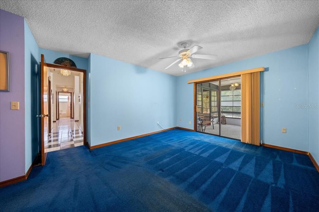 For Sale: $214,900 (2 beds, 2 baths, 1230 Square Feet)