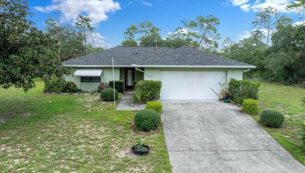 For Sale: $214,900 (2 beds, 2 baths, 1230 Square Feet)