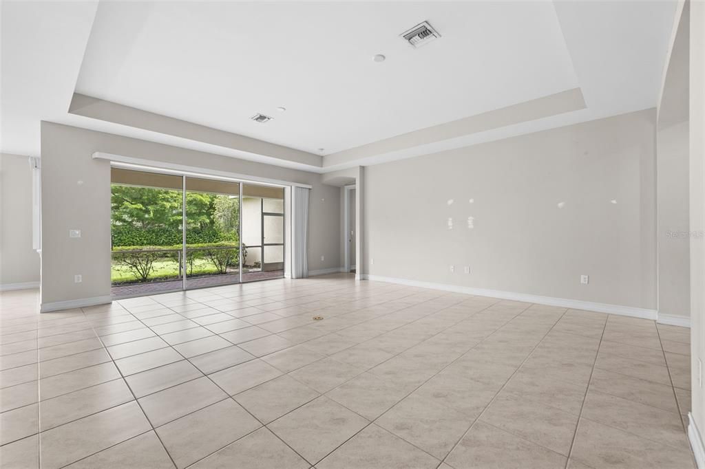 En Venta: $495,000 (3 camas, 3 baños, 2583 Pies cuadrados)
