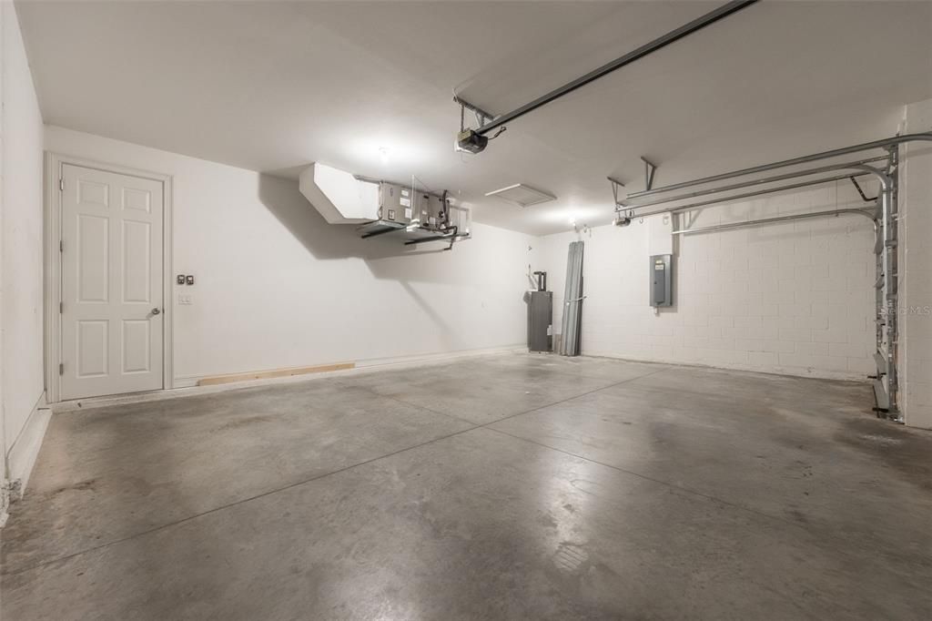 En Venta: $495,000 (3 camas, 3 baños, 2583 Pies cuadrados)