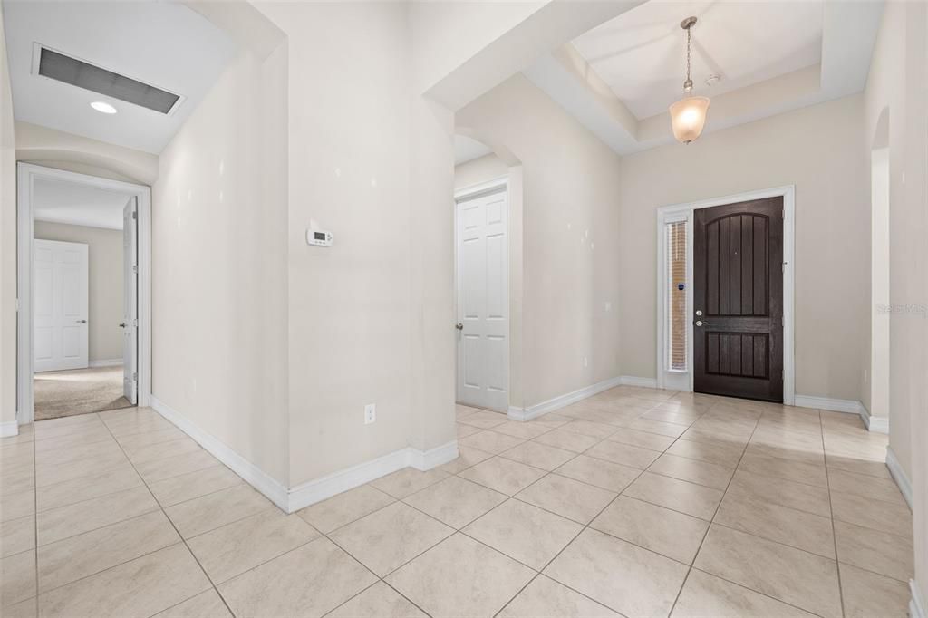 En Venta: $495,000 (3 camas, 3 baños, 2583 Pies cuadrados)