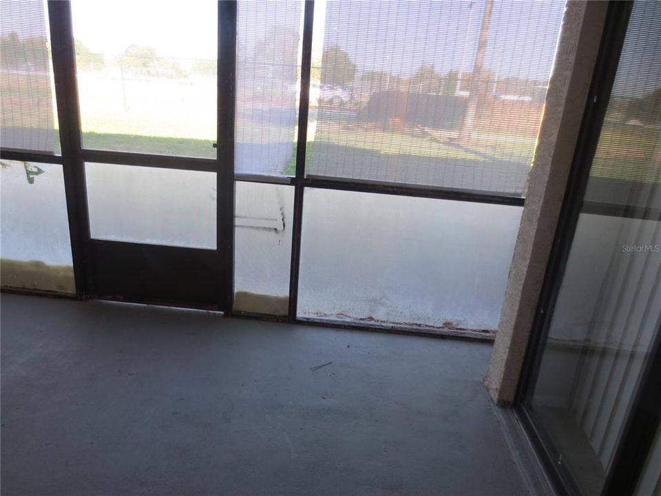 For Rent: $2,100 (3 beds, 2 baths, 1169 Square Feet)