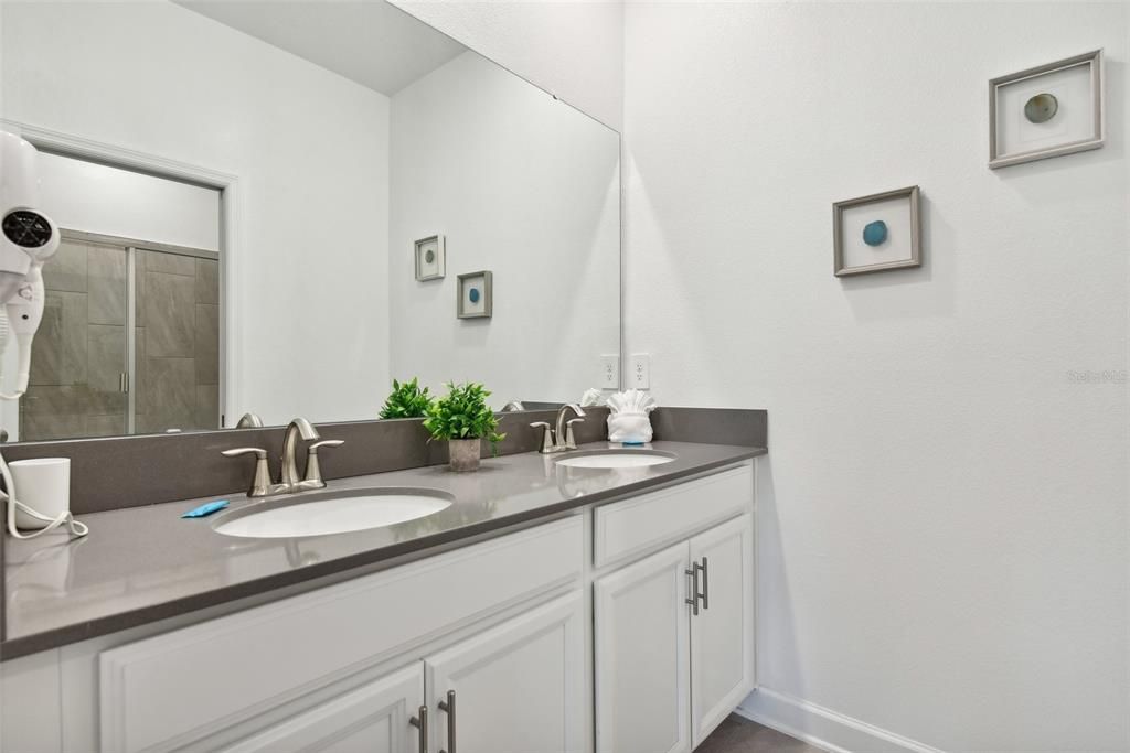 En Venta: $724,990 (7 camas, 6 baños, 3850 Pies cuadrados)