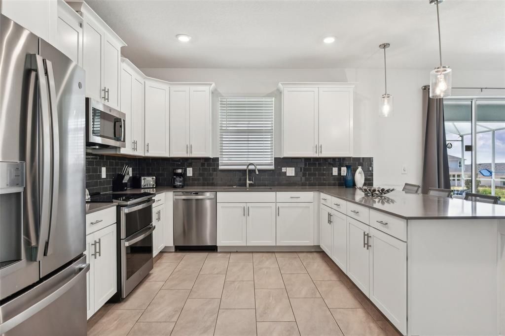 En Venta: $724,990 (7 camas, 6 baños, 3850 Pies cuadrados)