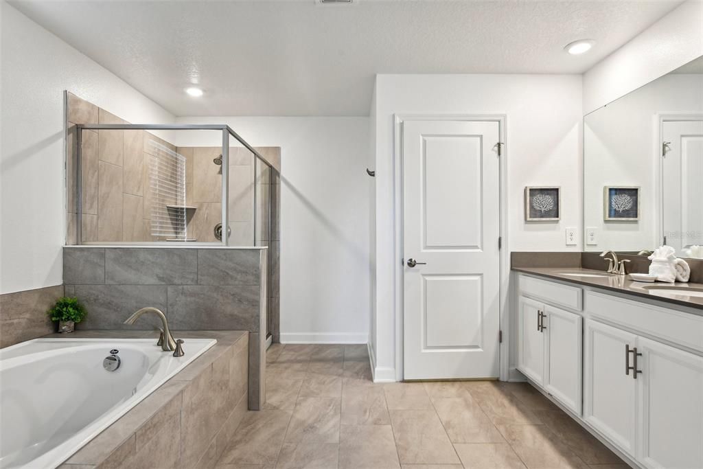 En Venta: $724,990 (7 camas, 6 baños, 3850 Pies cuadrados)