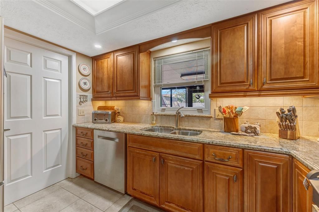 En Venta: $395,000 (3 camas, 2 baños, 1854 Pies cuadrados)