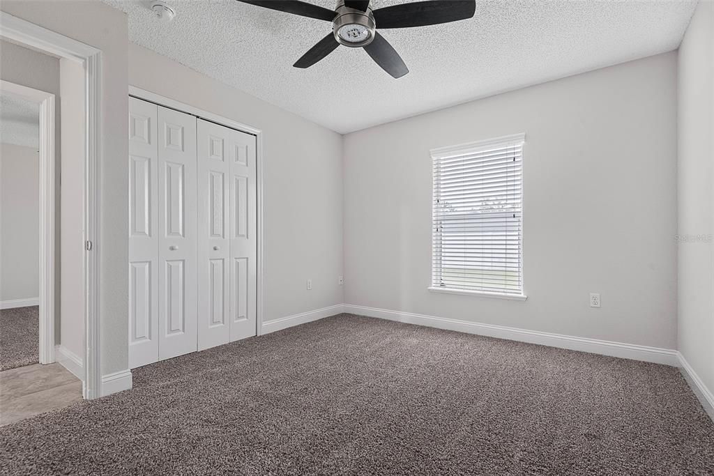 For Sale: $324,900 (3 beds, 2 baths, 1932 Square Feet)