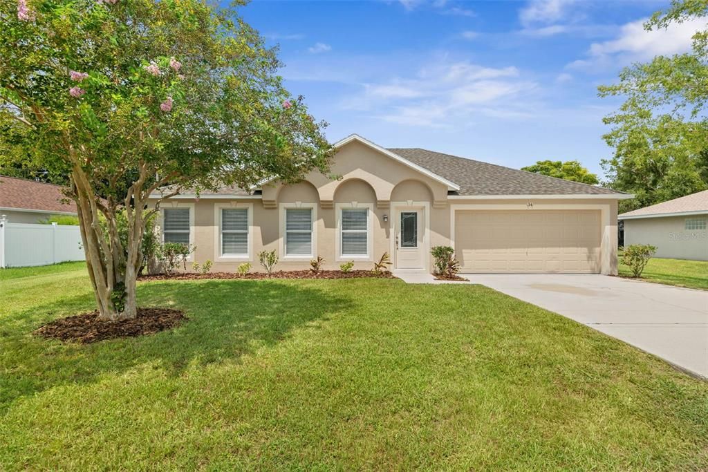 For Sale: $324,900 (3 beds, 2 baths, 1932 Square Feet)