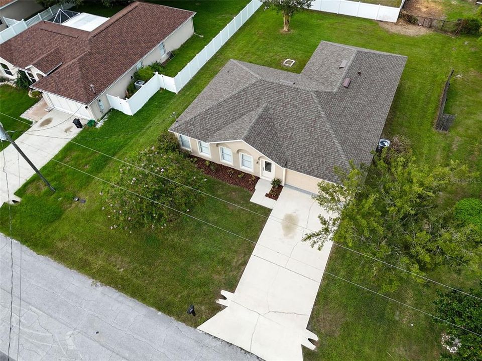For Sale: $324,900 (3 beds, 2 baths, 1932 Square Feet)