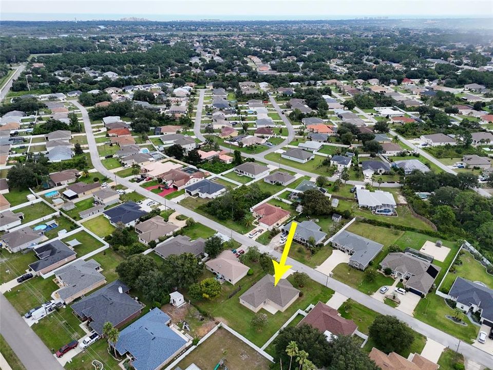 For Sale: $324,900 (3 beds, 2 baths, 1932 Square Feet)